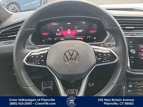 Certified 2024 Volkswagen Tiguan SE R-Line AWD/4WD image 5