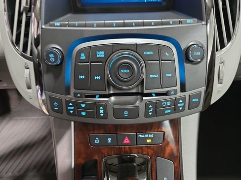 Used 2011 Buick LaCrosse CX FWD image 21