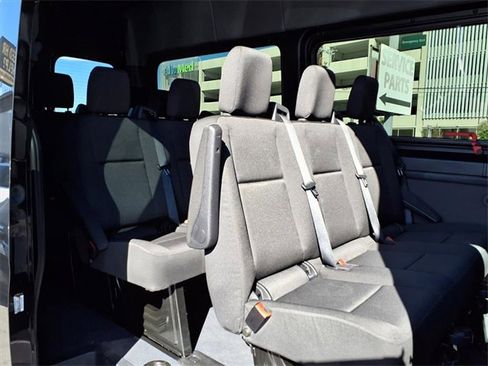 Used 2024 Mercedes-Benz Sprinter 2500 image 7