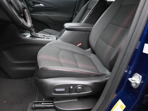 Used 2023 Chevrolet Equinox RS FWD image 16