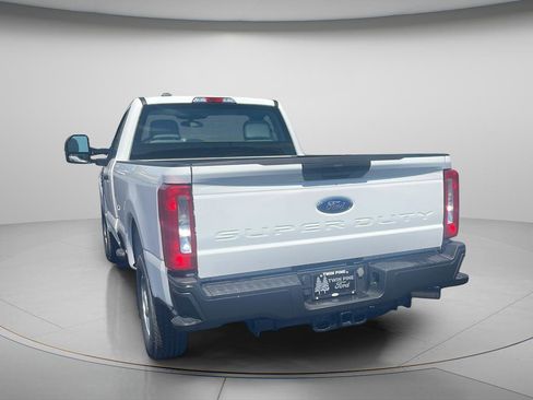 Used 2023 Ford F250 XL RWD image 8