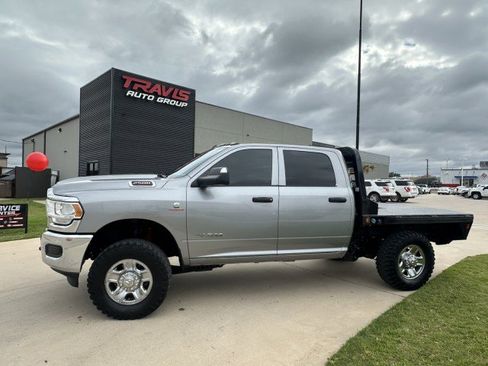 Used 2022 RAM 2500 Tradesman w/ Chrome Appearance Group image 8