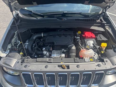 Used 2021 Jeep Renegade Limited w/ Trailer Tow Group AWD/4WD image 31