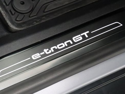Used 2022 Audi e-tron GT Prestige w/ Prestige Package AWD/4WD image 29