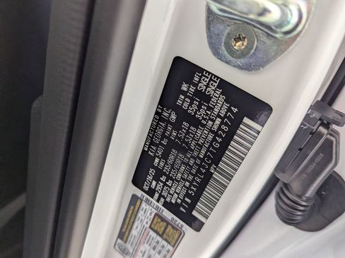 New 2026 Kia Sorento S w/ S Panoramic Sunroof Package image 32