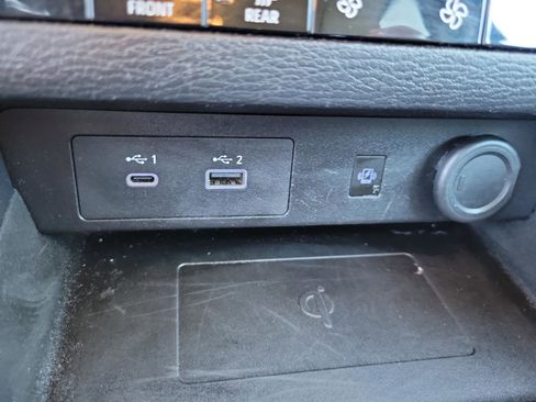 Used 2024 Mitsubishi Outlander SE image 31