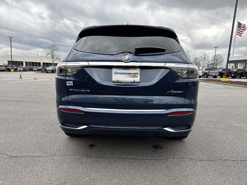 Used 2022 Buick Enclave Avenir w/ Avenir Technology Package image 9