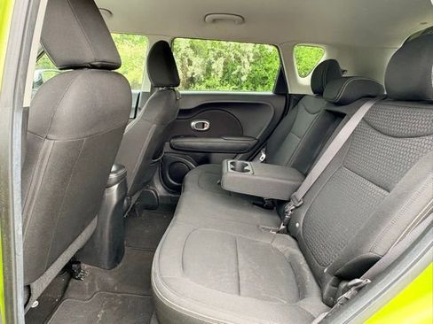 Used 2015 Kia Soul + FWD image 8