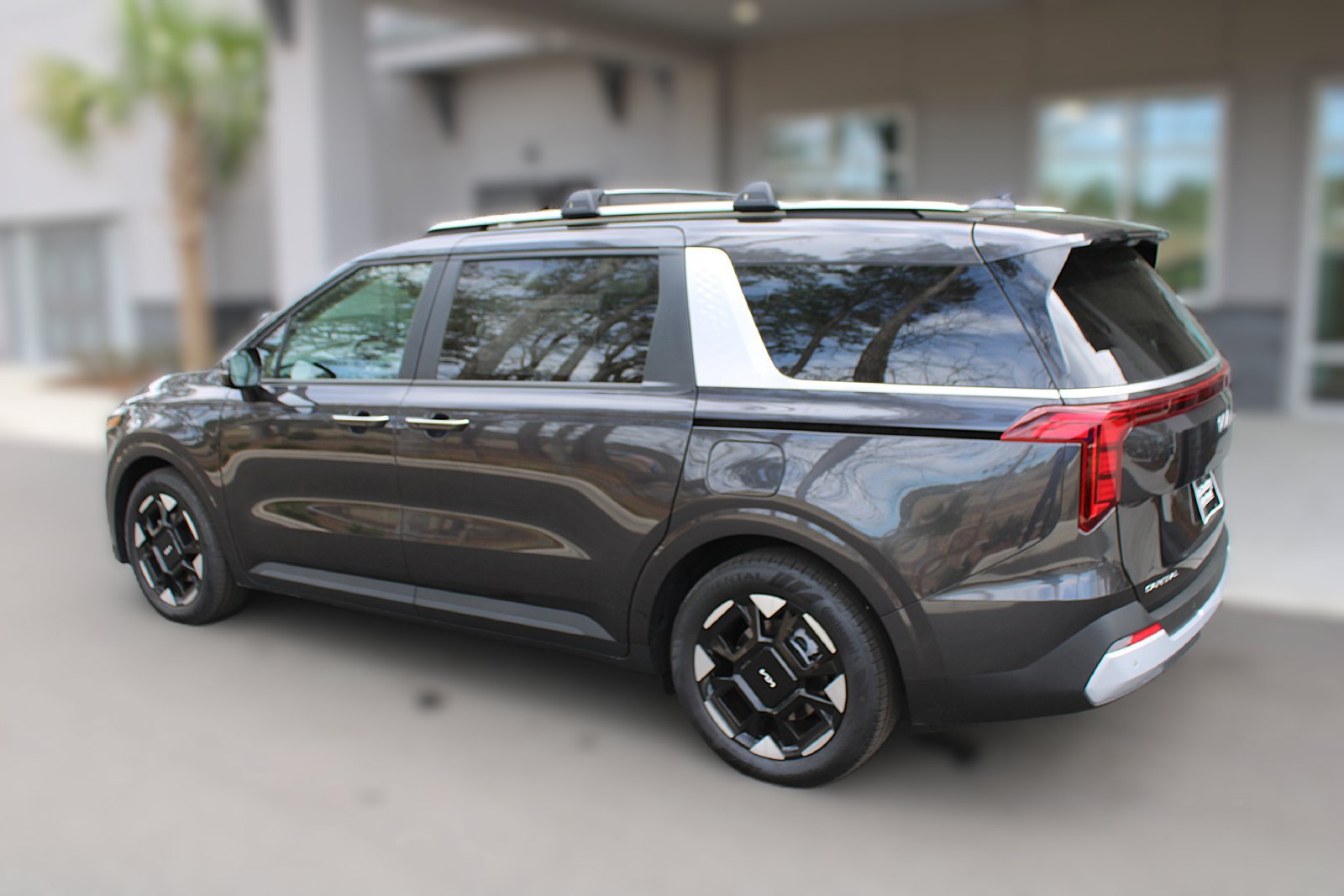 New 2026 Kia Carnival EX FWD image 8