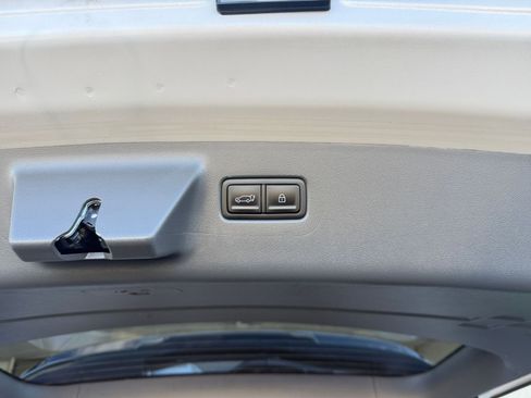 Used 2025 Hyundai Santa Fe SEL image 23