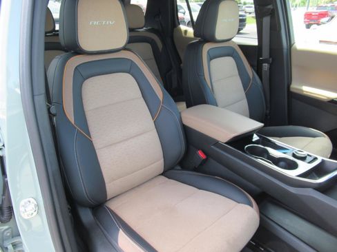 Certified 2025 Chevrolet Equinox ACTIV w/ Safety and Technology Package FWD image 9