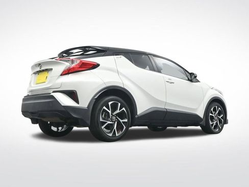 Used 2019 Toyota C-HR XLE image 37