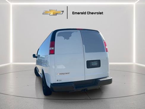 Used 2019 Chevrolet Express 3500 Extended RWD image 5