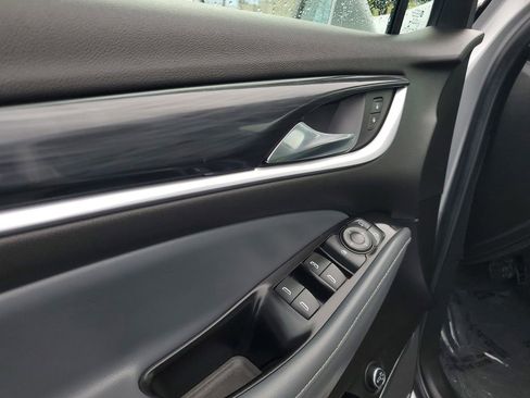 Used 2020 Buick Enclave Essence w/ Sport Touring Edition image 7