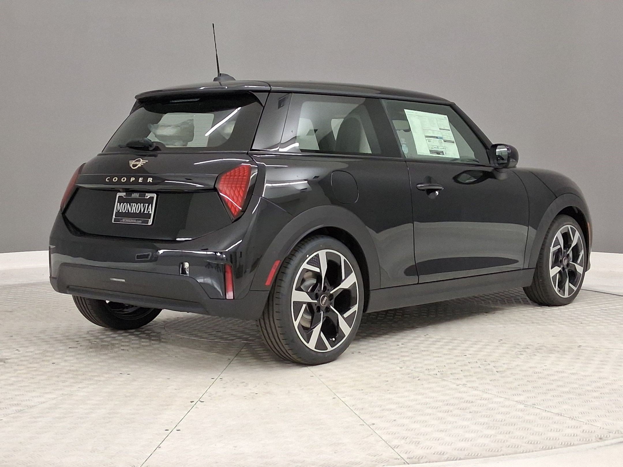 New 2026 MINI Cooper 2-Door Hardtop FWD image 7
