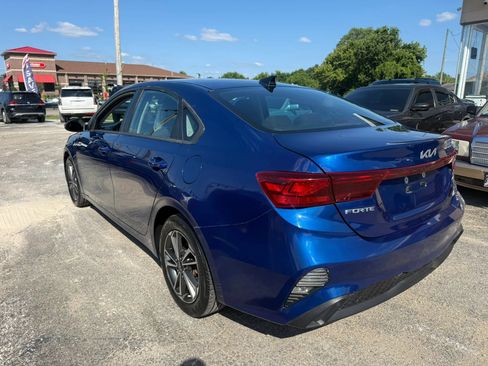 Used 2023 Kia Forte LXS w/ LXS Technology Package FWD image 4