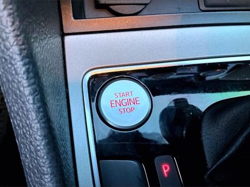 Used 2020 Volkswagen Passat 2.0T R-Line image 26