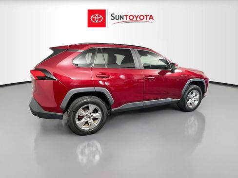 Used 2023 Toyota RAV4 XLE w/ Convenience Package FWD image 4