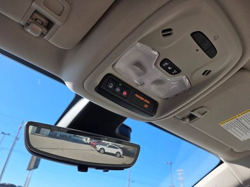 Used 2021 Buick Encore GX Essence w/ Advanced Technology Package image 22