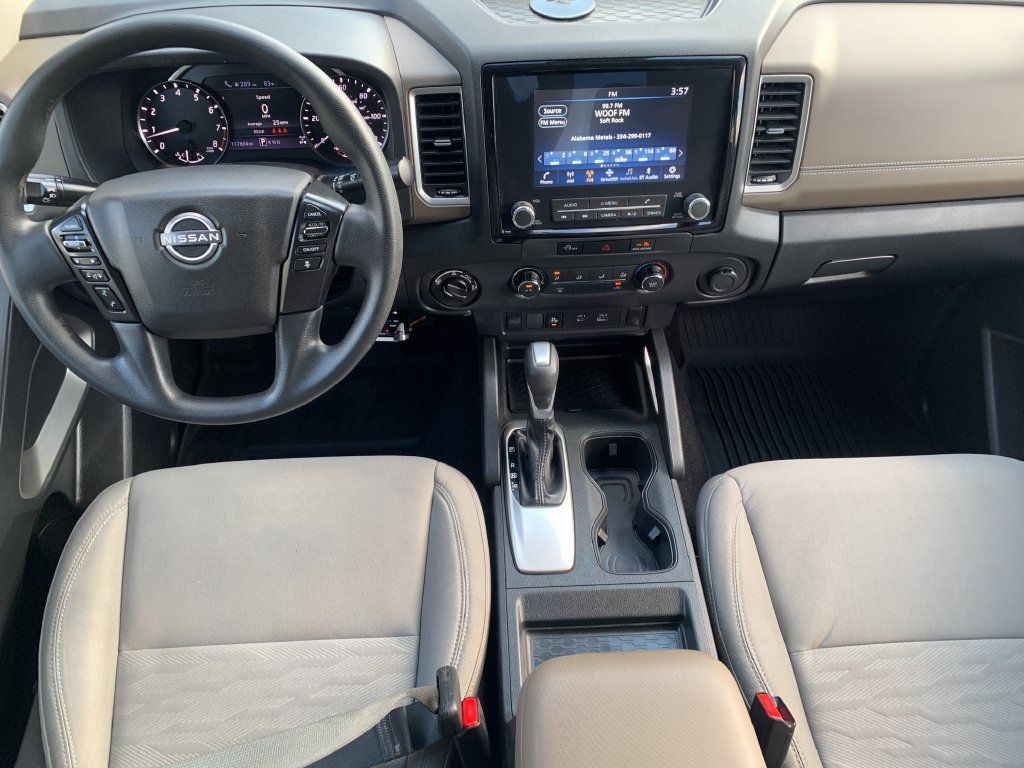 Used 2023 Nissan Frontier SV w/ Technology Package AWD/4WD image 13