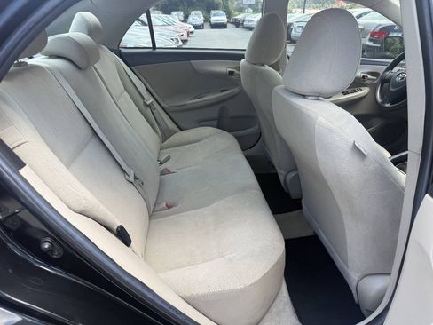 Used 2013 Toyota Corolla L FWD image 12