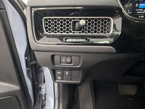 Used 2024 Honda Civic Touring image 31