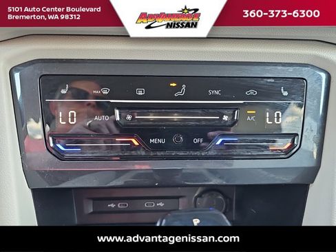 Used 2022 Volkswagen Tiguan SE image 17