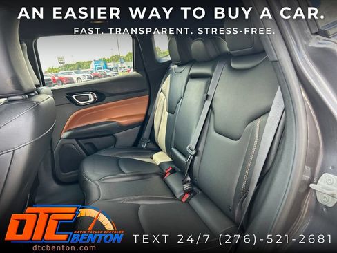 Used 2024 Jeep Compass Limited w/ Elite Group AWD/4WD image 13