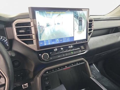 Used 2022 Toyota Tundra SR5 w/ SR5 Premium Package AWD/4WD image 20