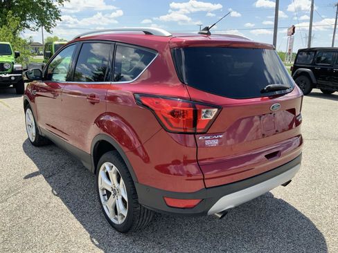 Used 2019 Ford Escape Titanium FWD image 9