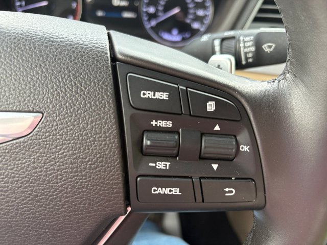Used 2015 Hyundai Genesis 3.8 w/ Option Group 02 RWD image 25