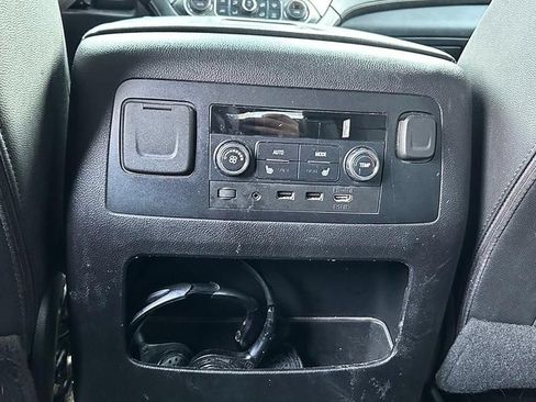 Used 2018 Chevrolet Tahoe LT AWD/4WD image 13