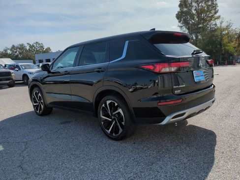 Used 2024 Mitsubishi Outlander SE image 8