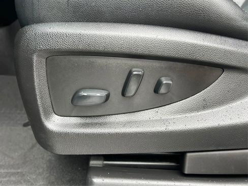 Used 2019 GMC Yukon XL SLT image 19