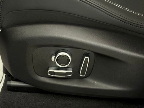 New 2026 Jaguar F-PACE R-Dynamic S image 29