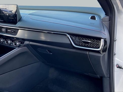 Certified 2025 Acura ADX A-Spec AWD/4WD image 18