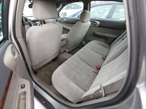 Used 2005 Chevrolet Impala w/ Preferred Equipment Group image 9