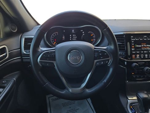 Certified 2022 Jeep Grand Cherokee Limited w/ Trailer Tow Group IV image 12