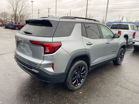 Used 2025 GMC Terrain Elevation w/ Elevation Premium Package image 5