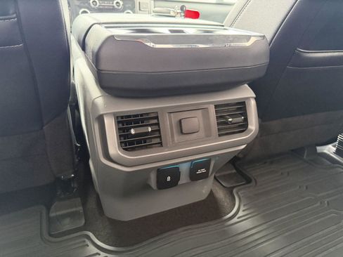 Used 2022 Ford F150 Lariat w/ Max Trailer Tow Package AWD/4WD image 9