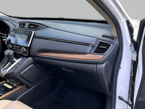 Certified 2021 Honda CR-V Touring image 19