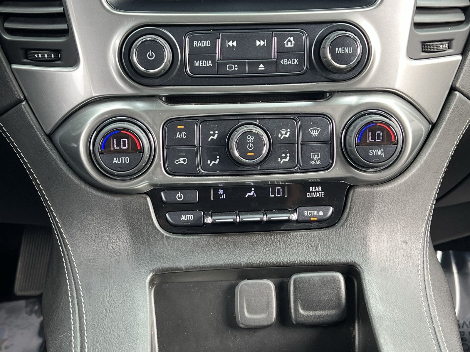 Used 2019 Chevrolet Tahoe LS w/ Enhanced Driver Alert Package AWD/4WD image 20