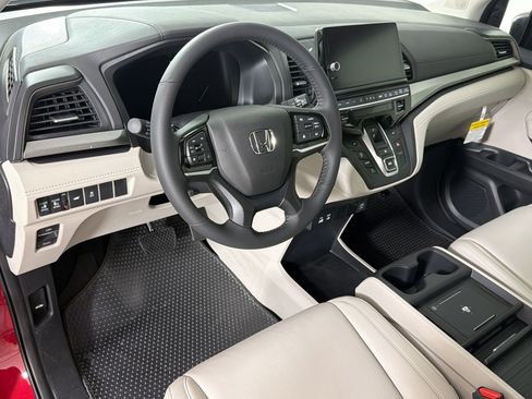 New 2026 Honda Odyssey EX-L image 4
