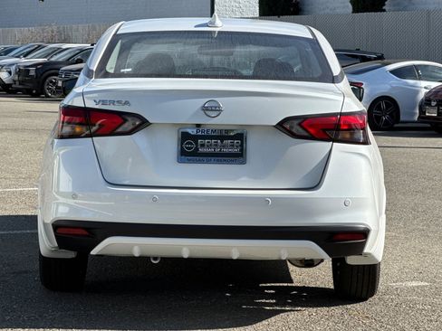 New 2025 Nissan Versa SV w/ Trunk Package image 5