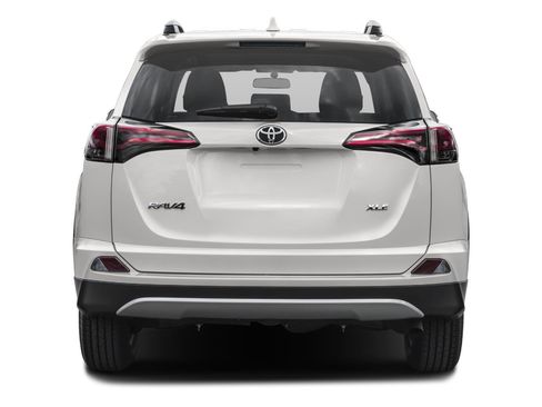 Used 2018 Toyota RAV4 XLE w/ Plus Extra Value Package image 5