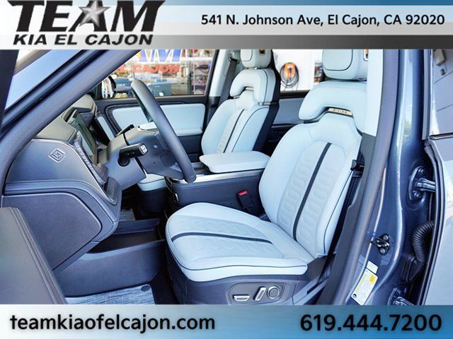 Used 2026 Rivian R1S Adventure Dual AWD/4WD image 17
