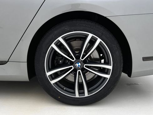 Certified 2022 BMW 740i xDrive w/ M Sport Package image 27