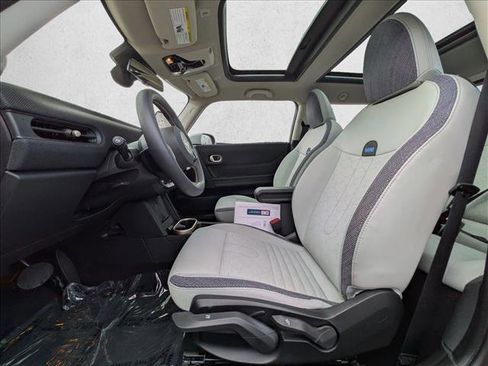 Certified 2025 MINI Cooper S image 15