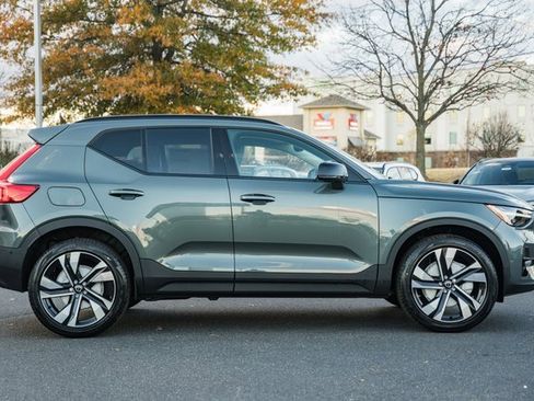 New 2026 Volvo XC40 B5 Ultra w/ Protection Package Premier image 3
