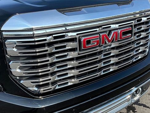 Used 2023 GMC Sierra 1500 Denali w/ Denali Reserve Package image 29